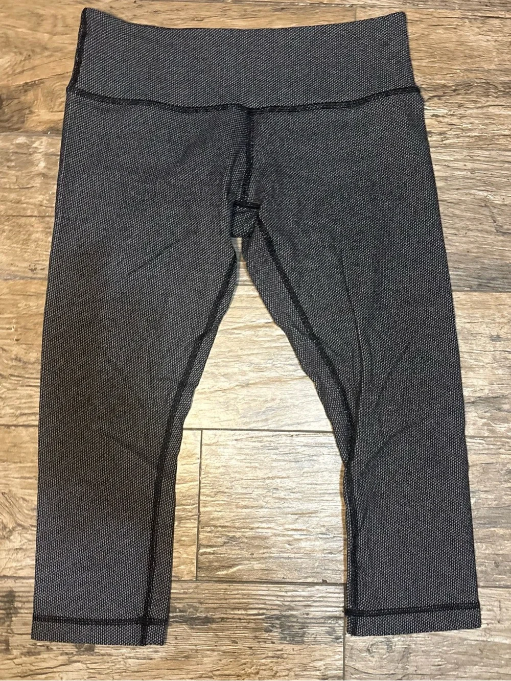 Lululemon Black Heather Stretch Leggings sz 6
